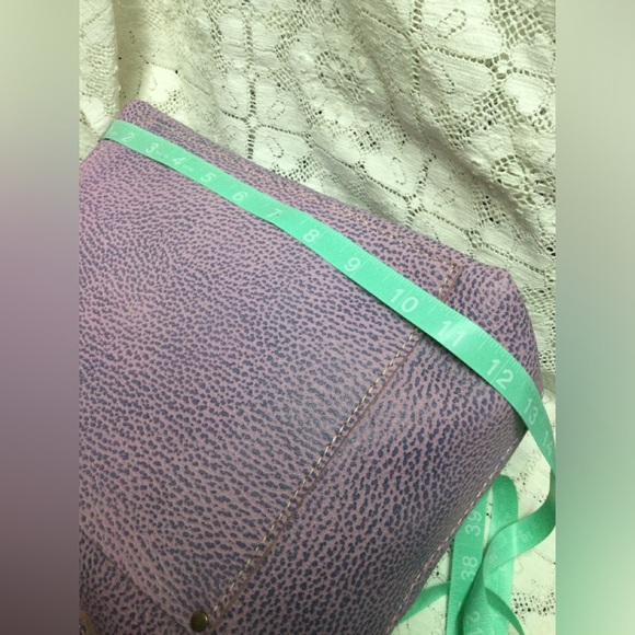 Portland Leather Goods Medium Crossbody Bag. Lilac - Picture 14 of 15